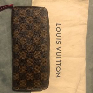 Louis Vuitton Damier Clemence Wallet
